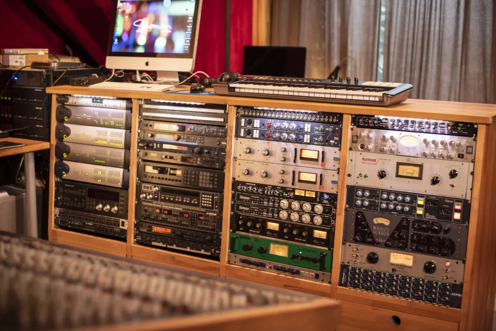 analog recording studio bordeaux shaman